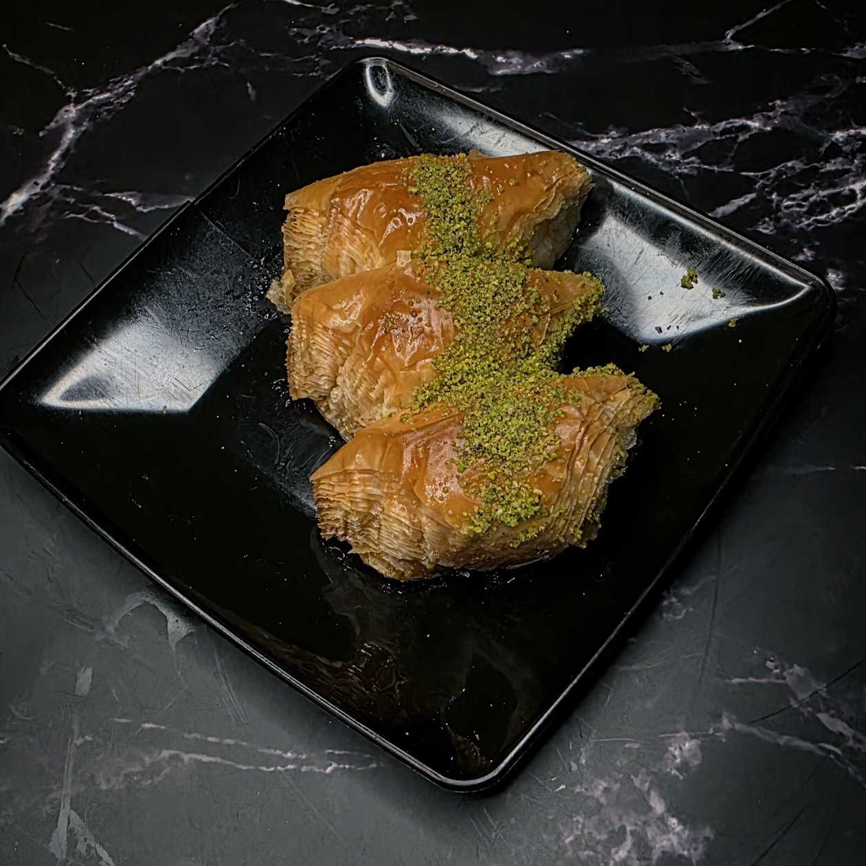 Turkish Pakhlava with Cream