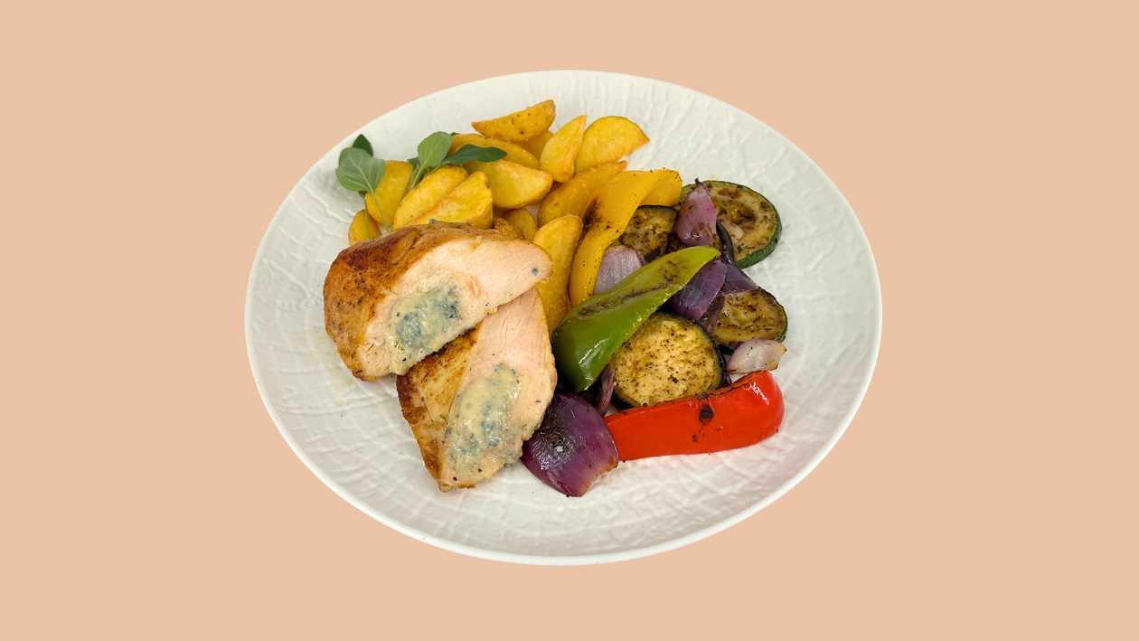 Pierś z kurczaka sous - vide nadziewana serem Gorgonzola