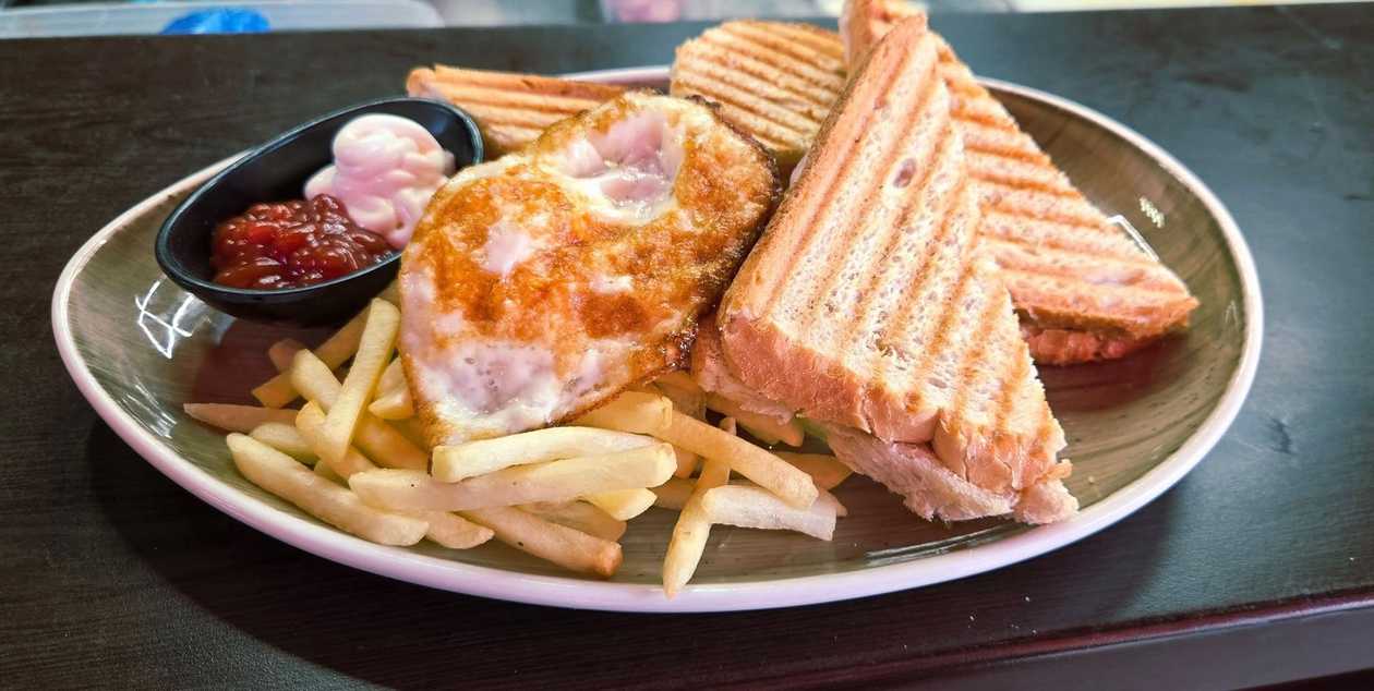 Клуб сандвич с шунка