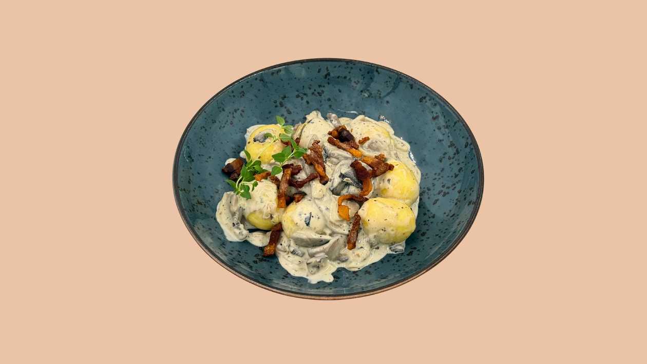 Gnocchi nadziewane grzybami podane z guanciale