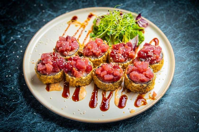 7. Sushi Tuna tartare 10 pcs