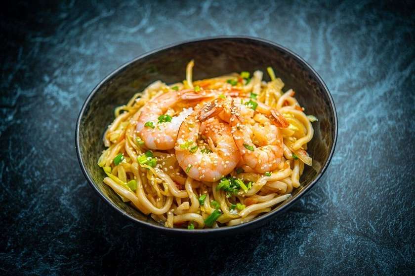37. Udon noodles with shrimp