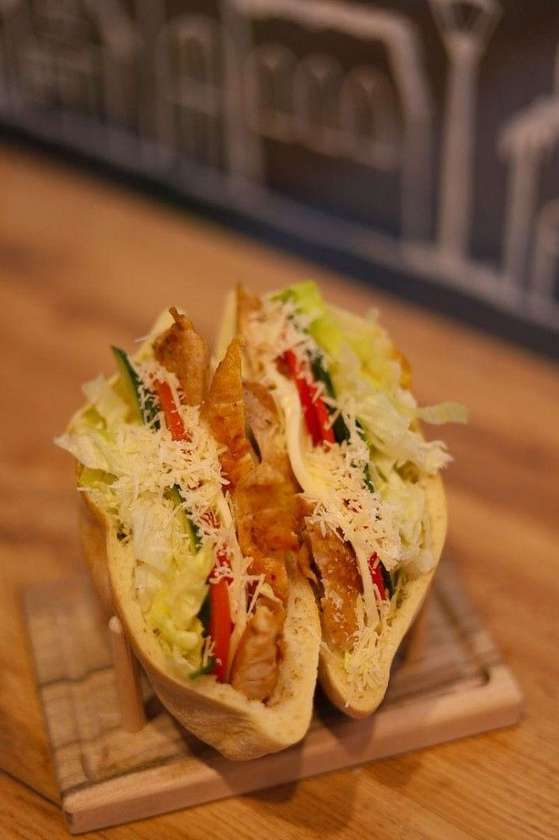 Batbut with Grilled Chicken 340g