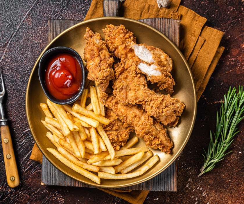 Chicken nuggets with fries