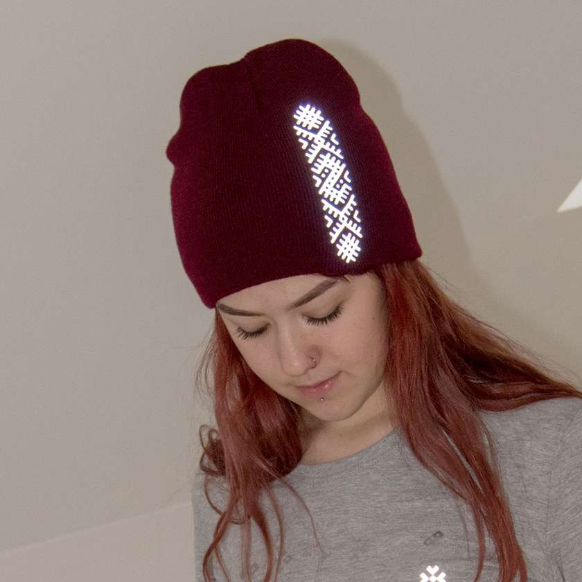 Knitted Beanie with Reflective Pattern Stripe
