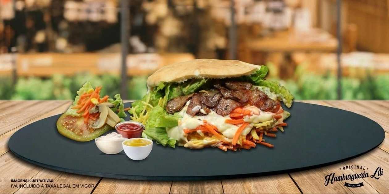 Kebab em pão Pitta