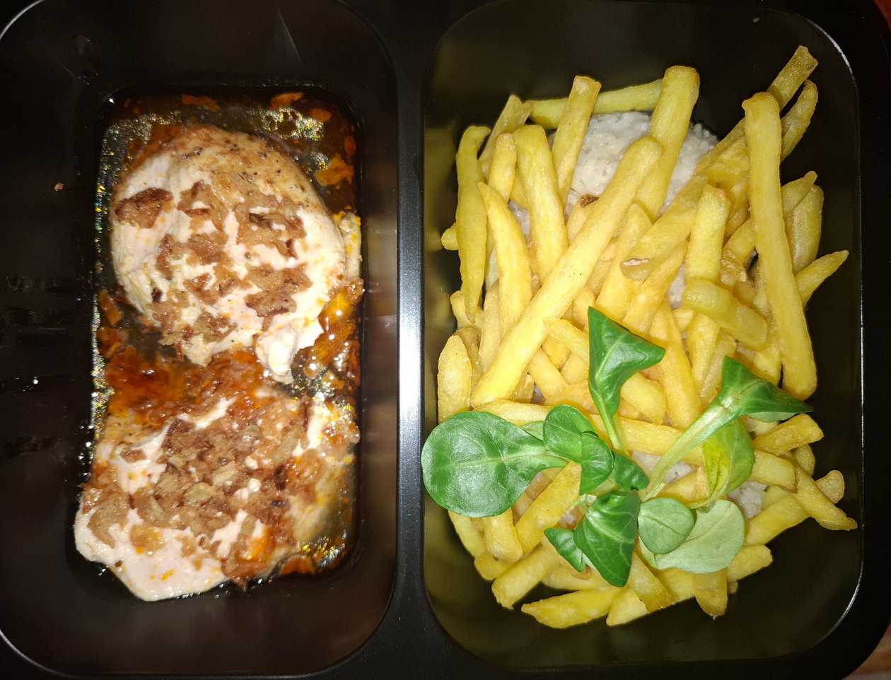 Chicken Steak Medallions with Viennese Onions, Rice/Fries