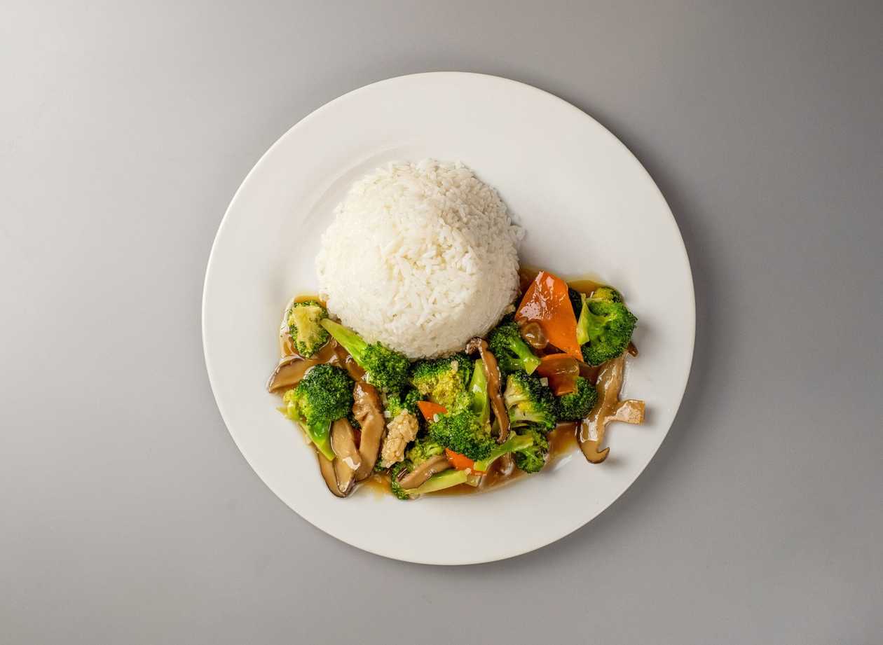 A21. Chicken with broccoli and rice
