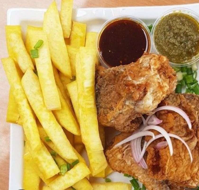 Yam chips with chicken