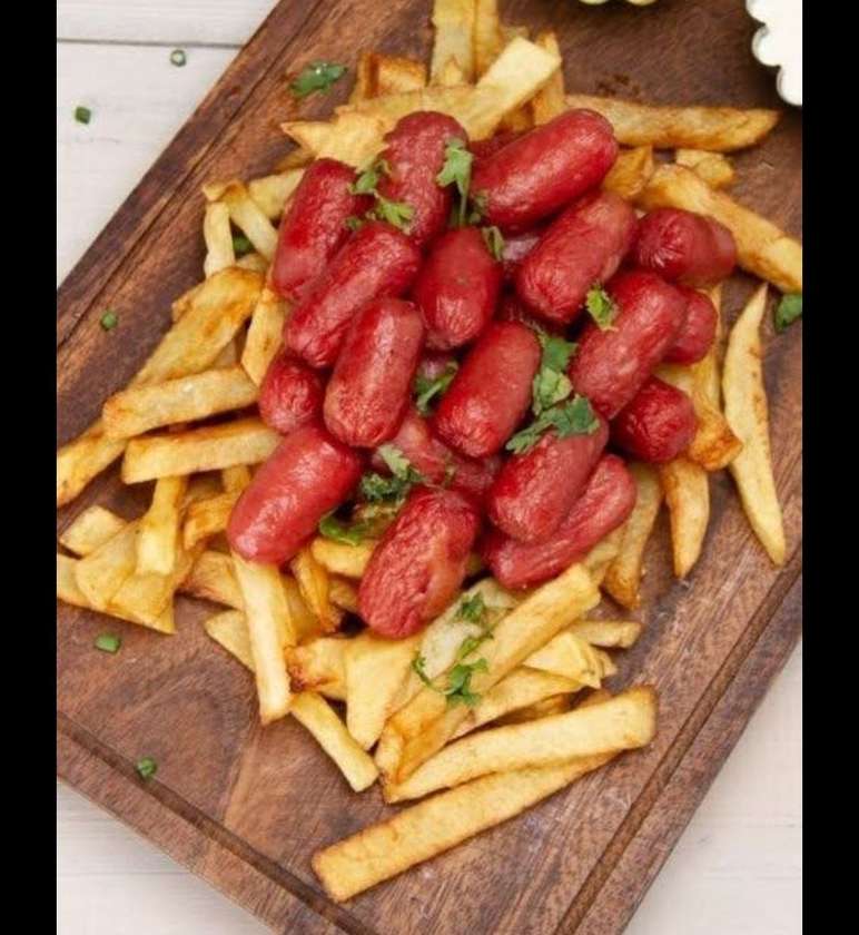 Yam chips with sausage