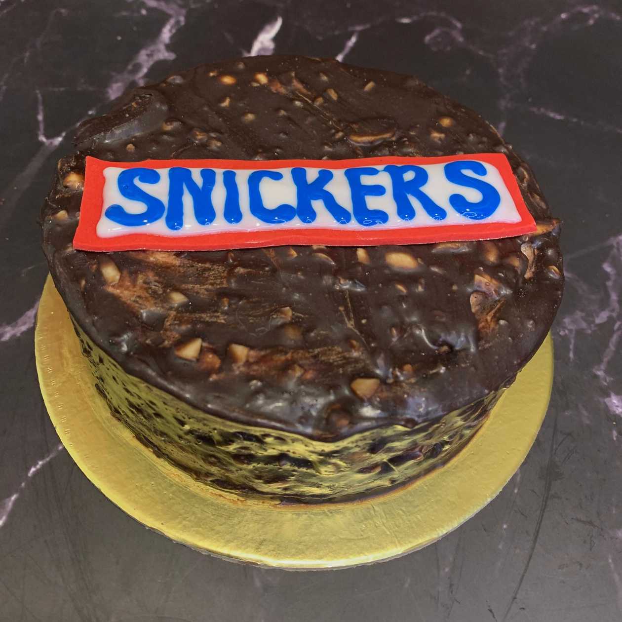 Snickers Cake (Serves 10)
