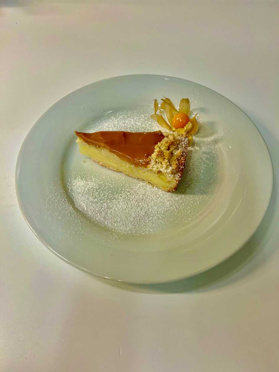 Apple Pie with Milk Caramel