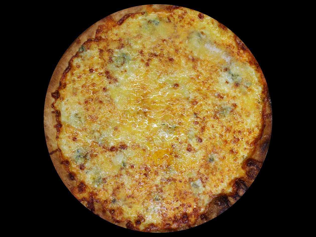 Pizza quattro formagi