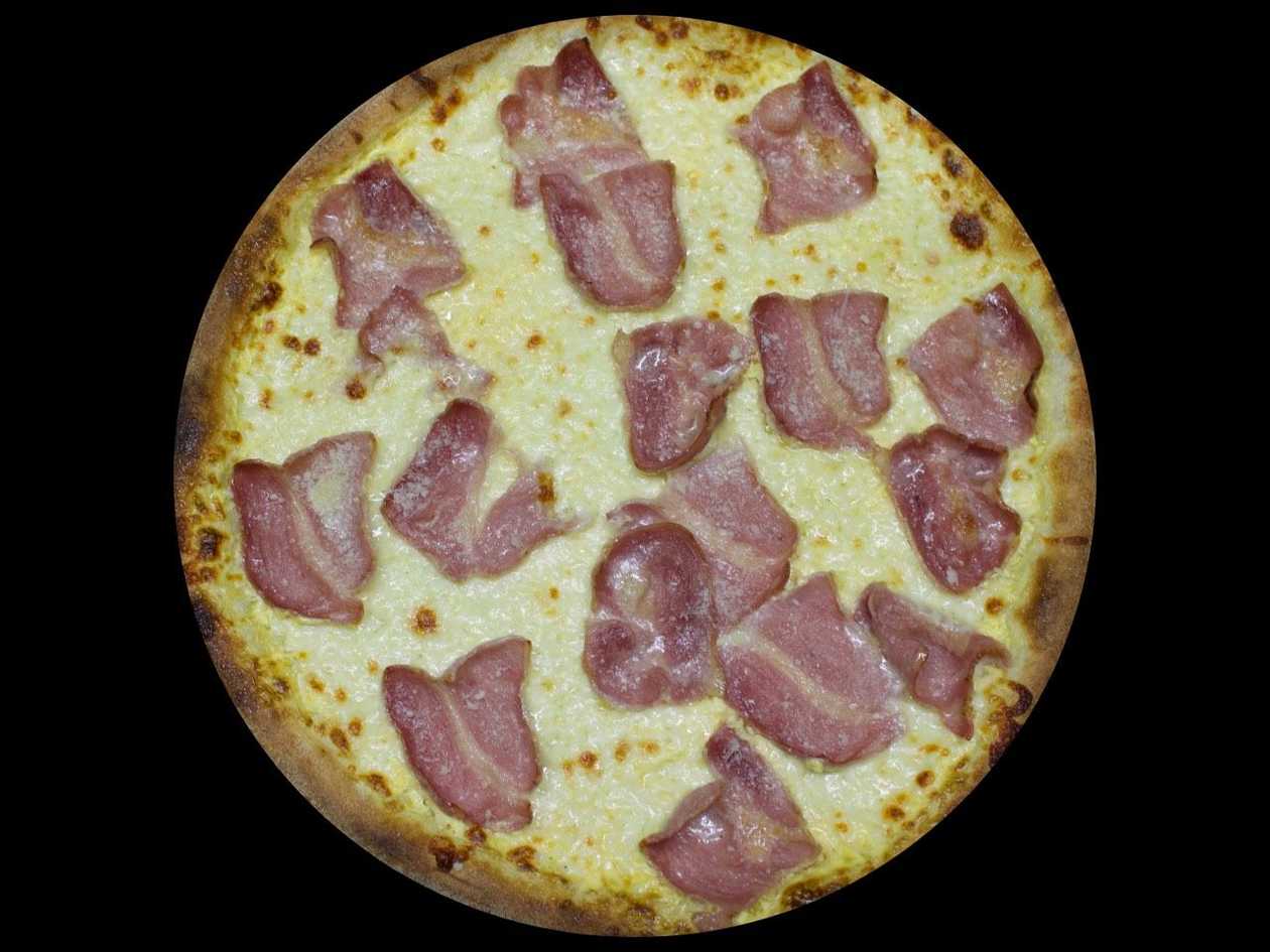 Pizza carbonara