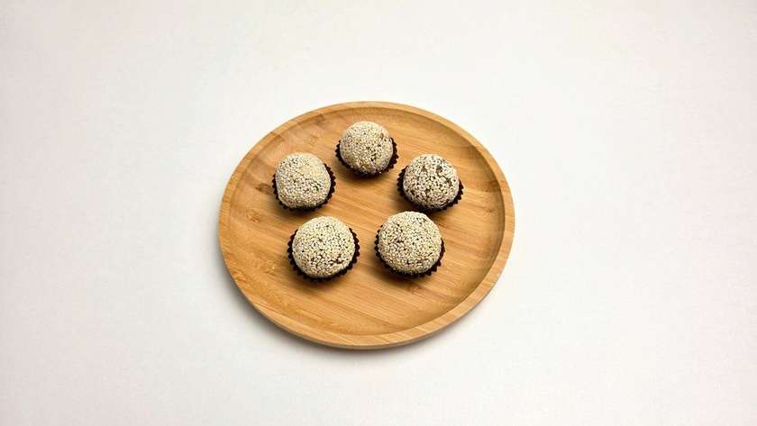 Sweet Energy Bomb with Sesame, 5 Pieces