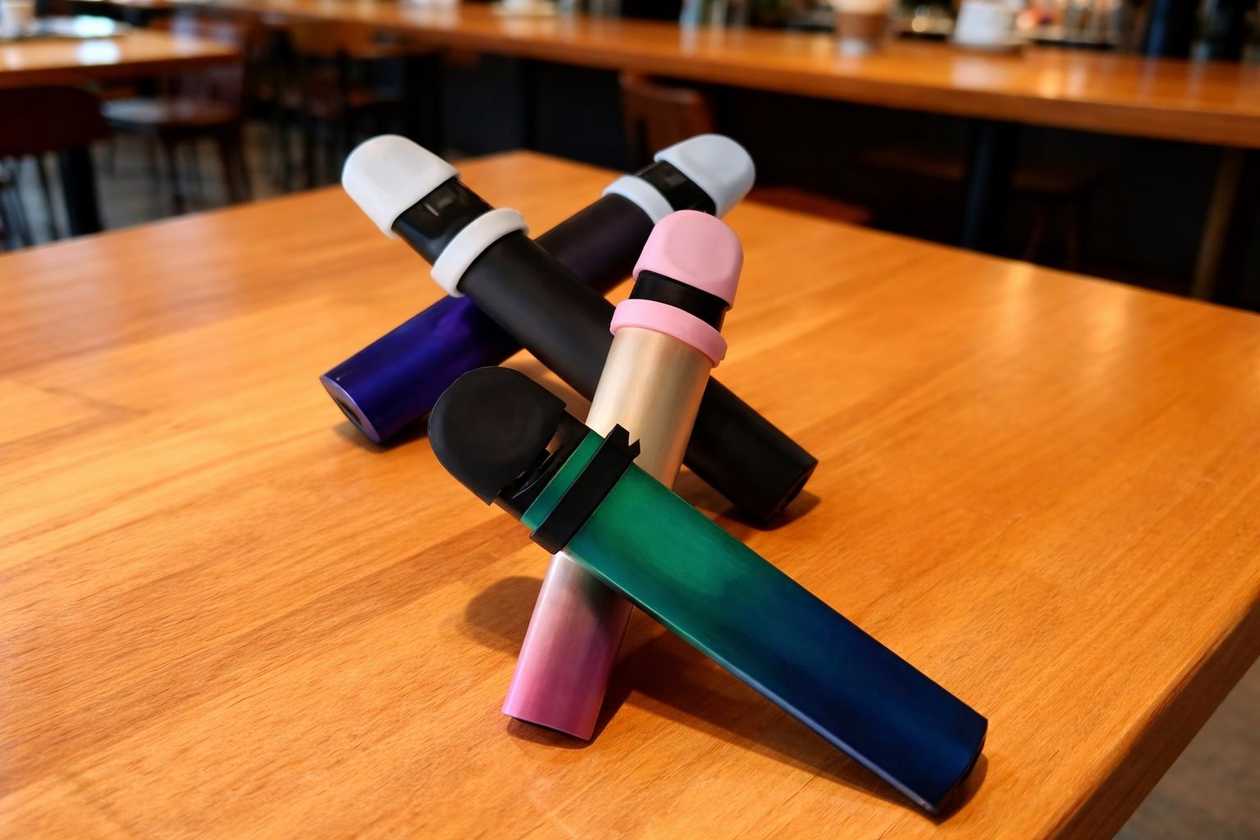 Cihaz qapağı / ağızlıq