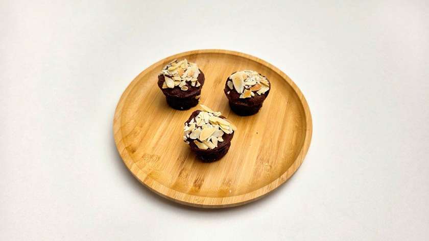 Mini Brownie with Almond (1 piece)