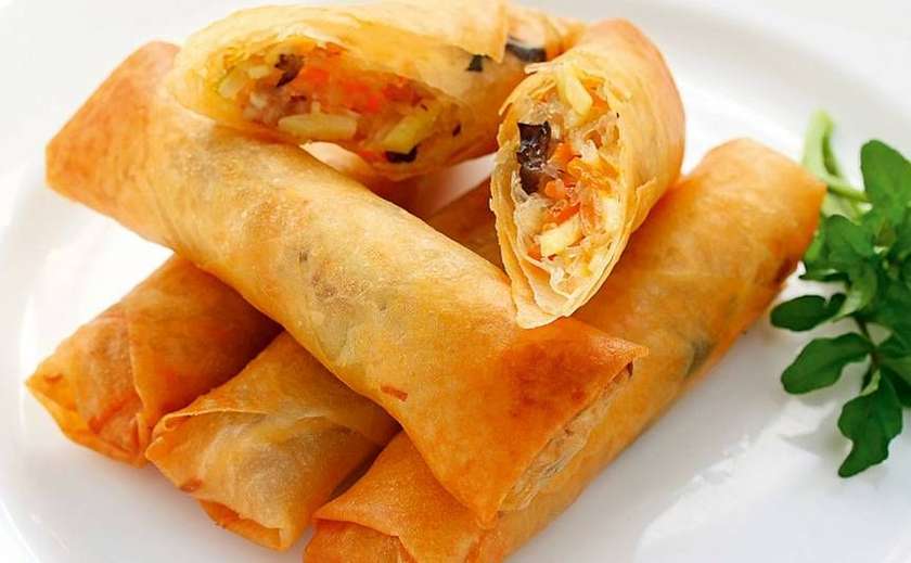 Springrolli ar dārzeņiem (8 gab.) ar sweet chilli mērci