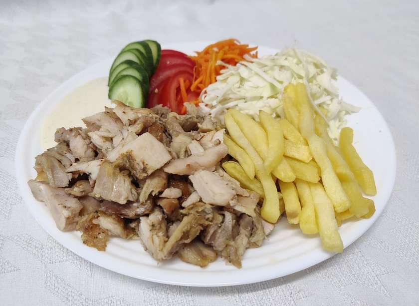 Large Plate with Fries