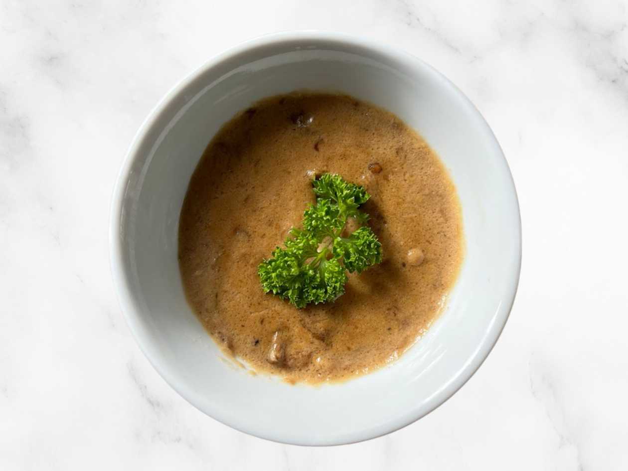 Teplá hříbková omáčka