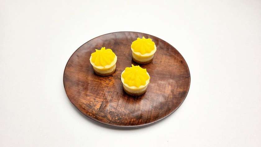 Mini Lemon Cheesecake 3 Pieces