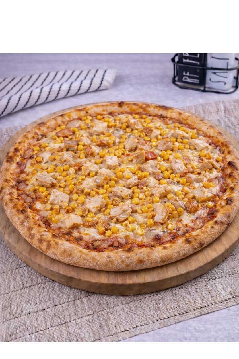 Pizza with Chicken and Corn
