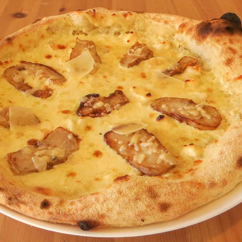 Pizza with Porcini Mushrooms