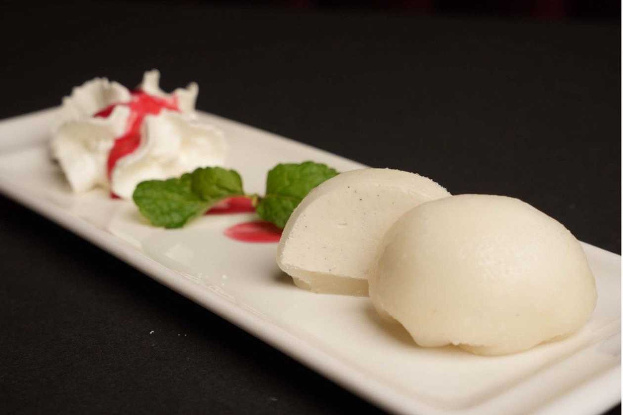 Vanilla Mochi