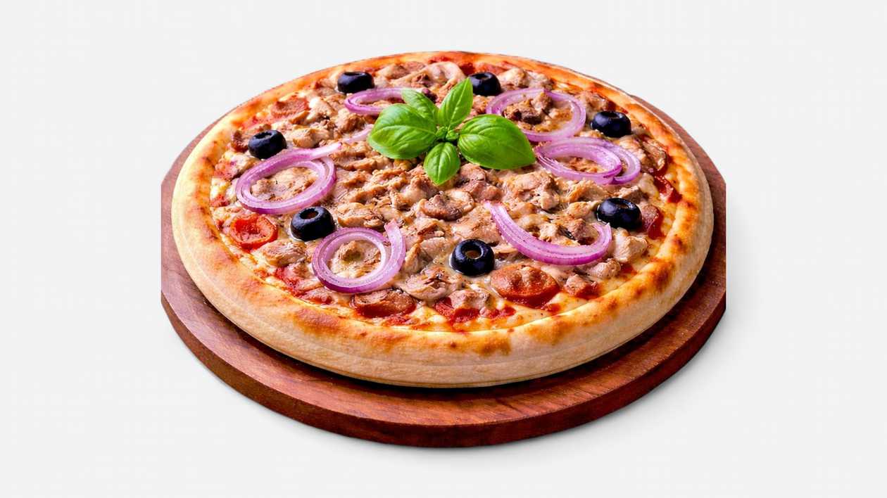 Tuna and Red Onion Pizza
