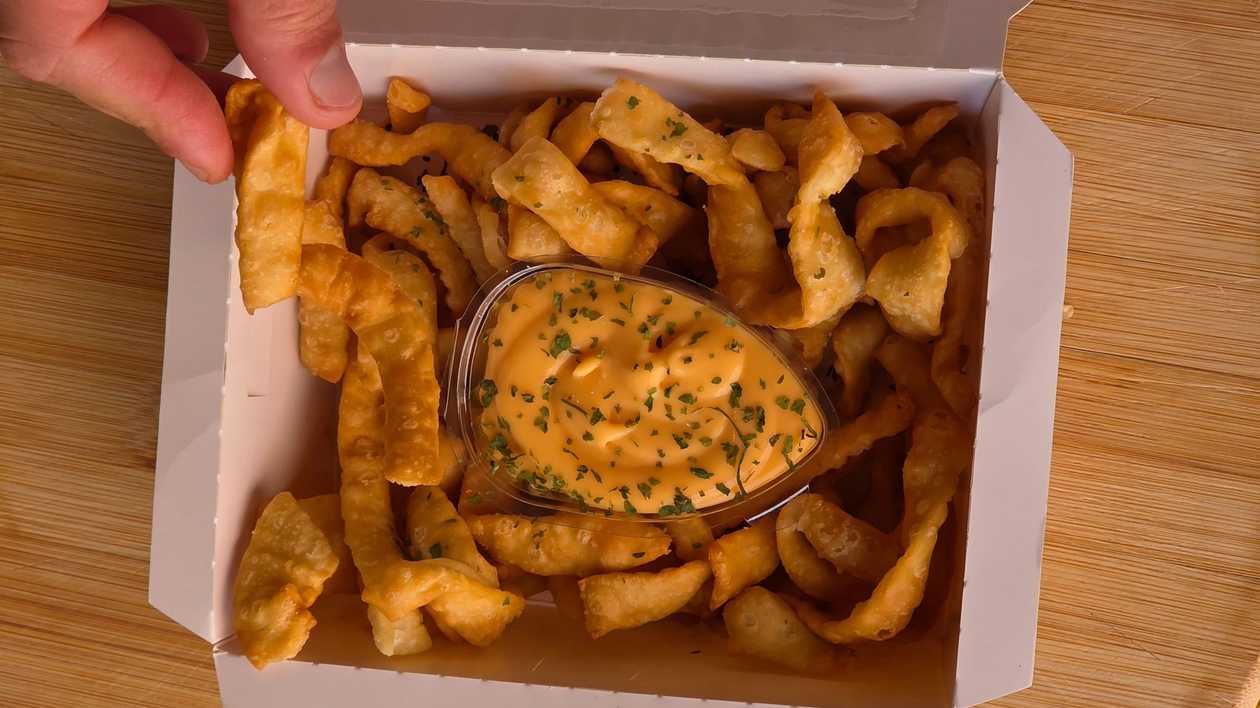 Iscas Crocantes de Pastel