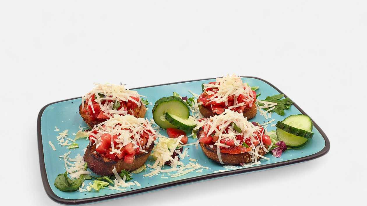 Bruschetta with Mozzarella and Cherry Tomatoes 200g