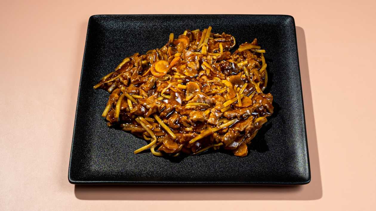 J6 Jautiena su bambukais ir grybais