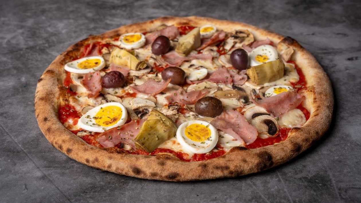 Capricciosa Pizza