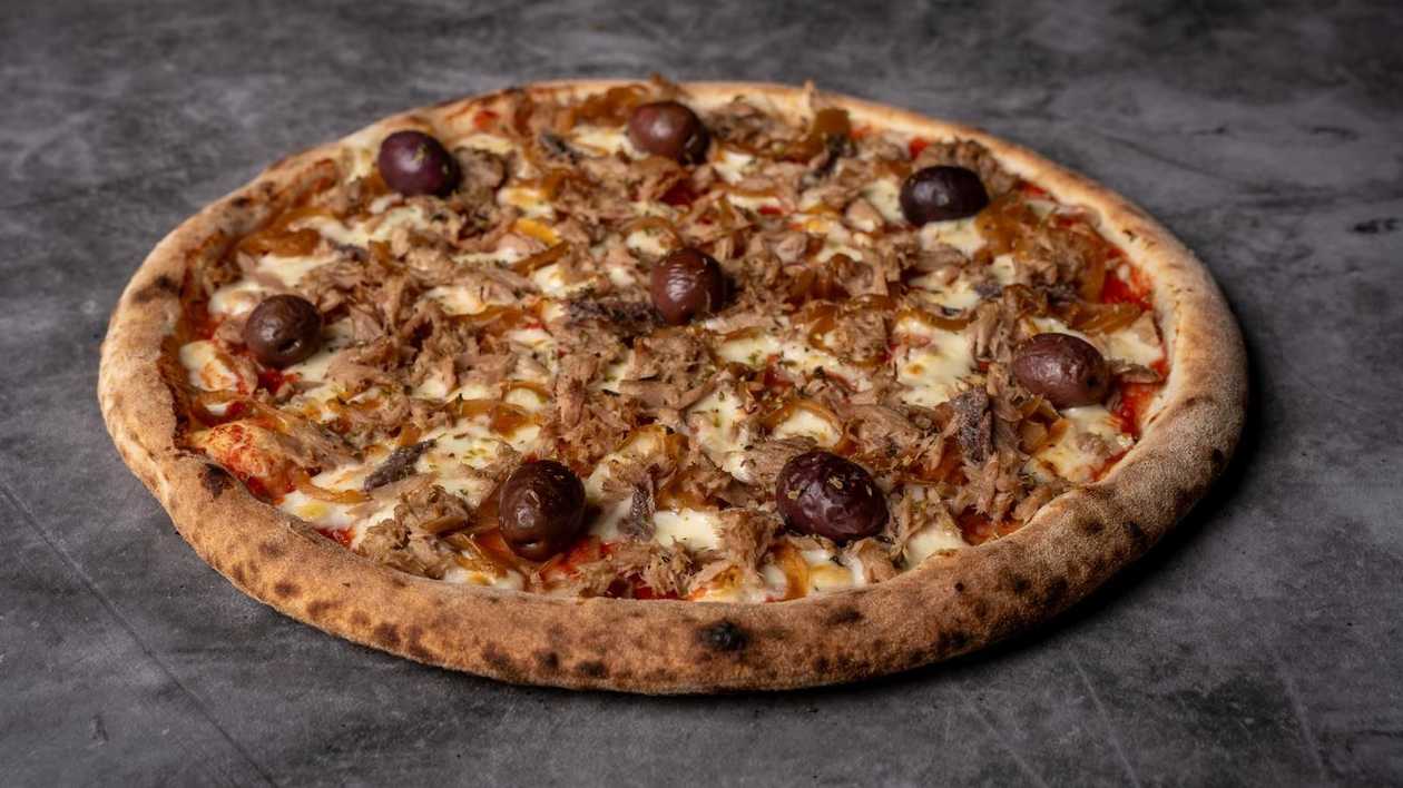 Al Tonno Pizza