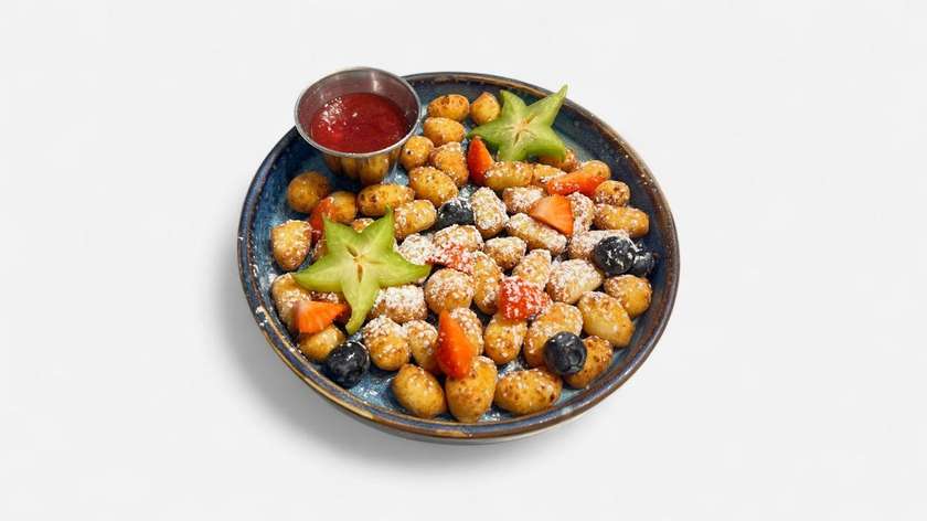 Fried Curd Dumplings with Mashed Strawberries