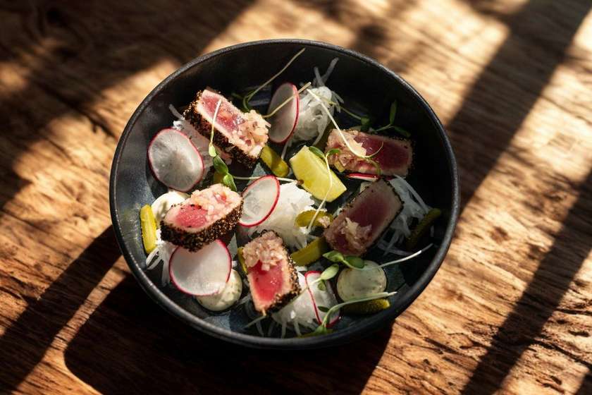 Tuna Fillet with Crushed Pepper and Pickled Daikon Radish