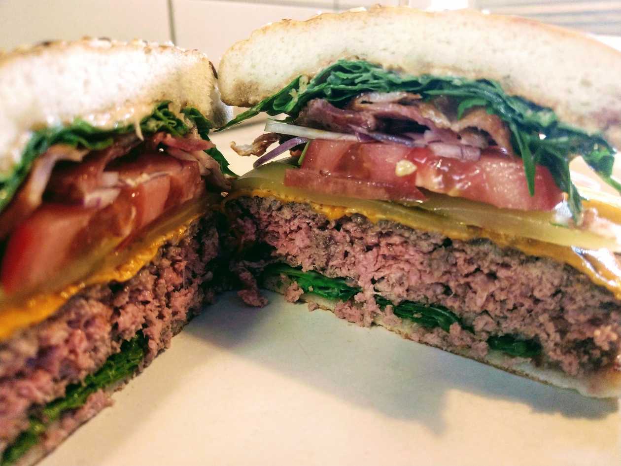 Burger 100% Wołowina Firmowy