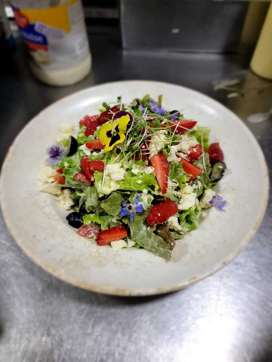 Tropical Summer Salad