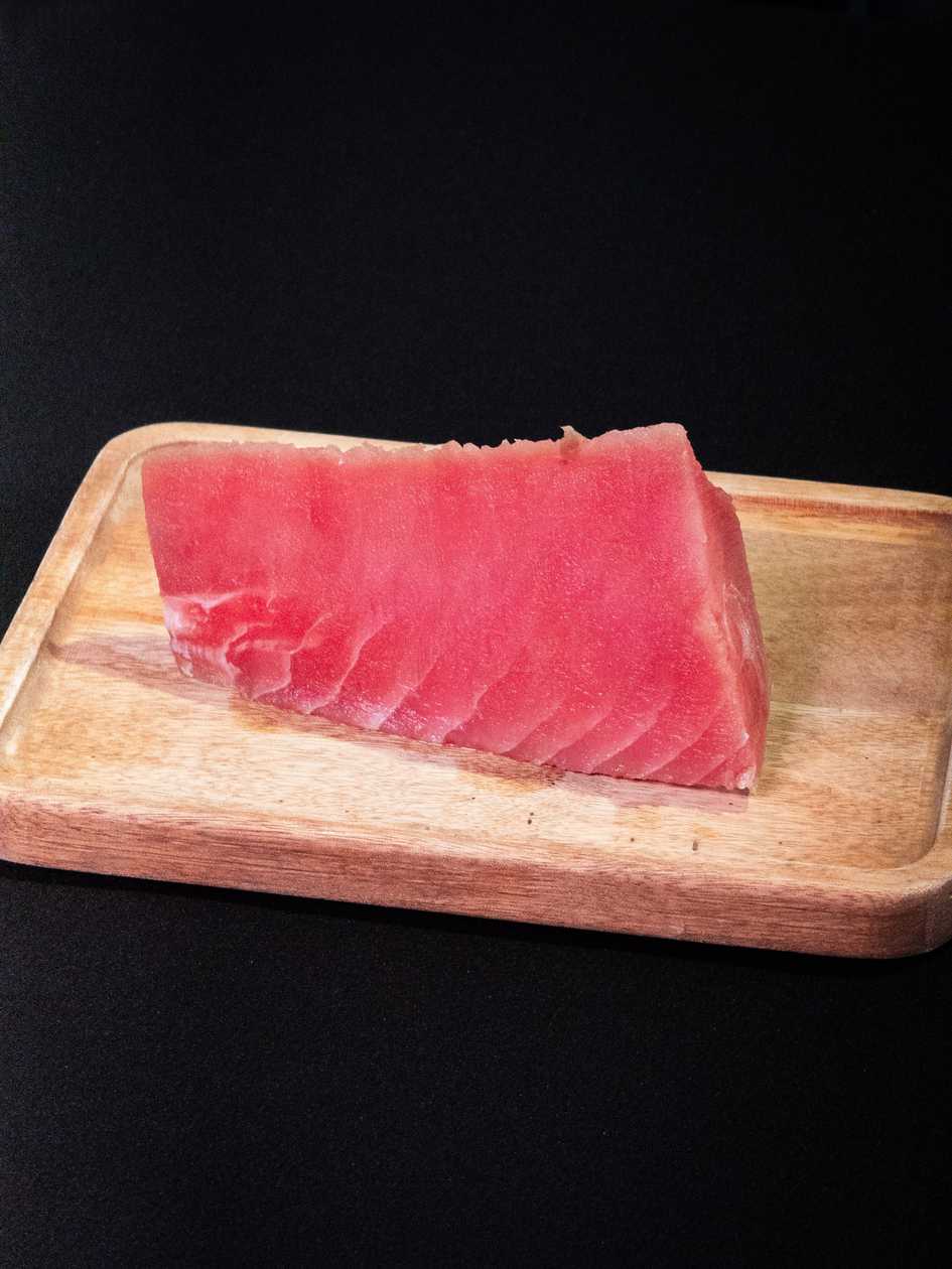 Frozen tuna steaks 200 gr