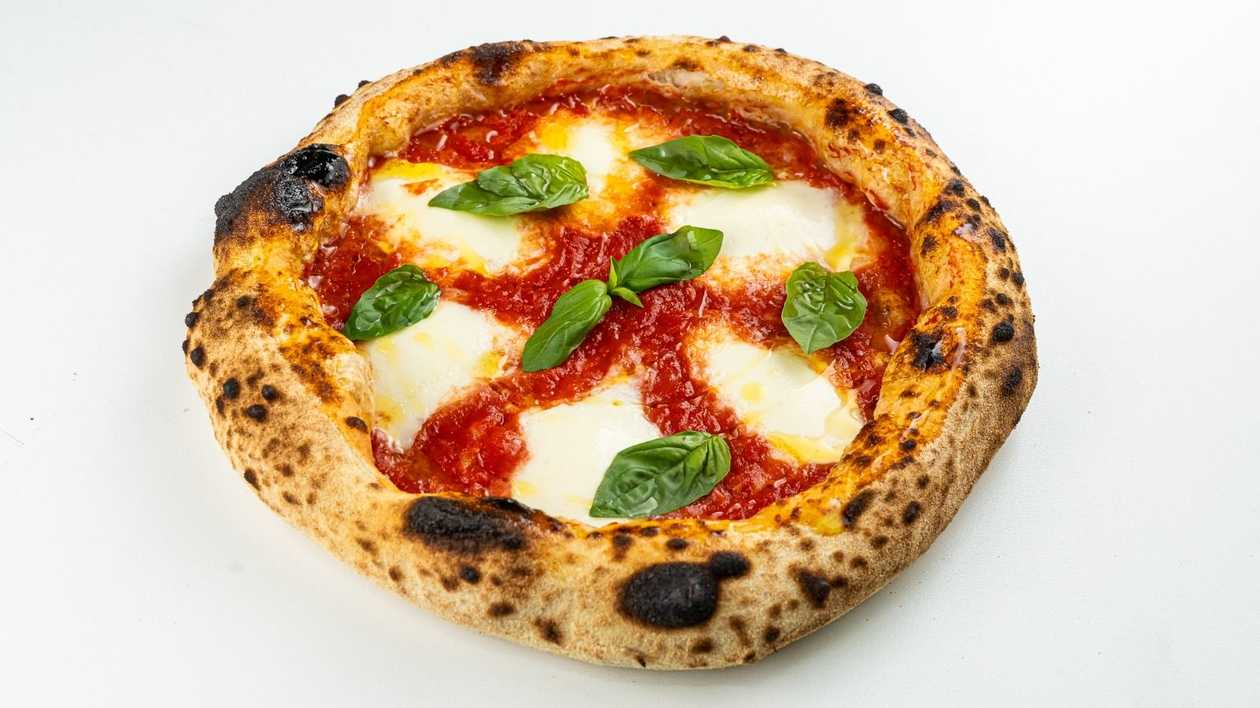 Pizza No 1 Regina Margueritte