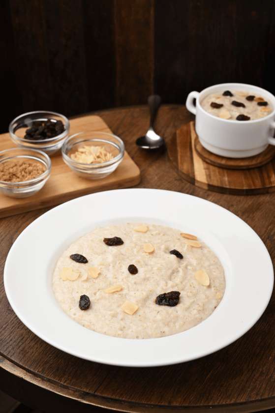 Hot Oatmeal Porridge Full Serve