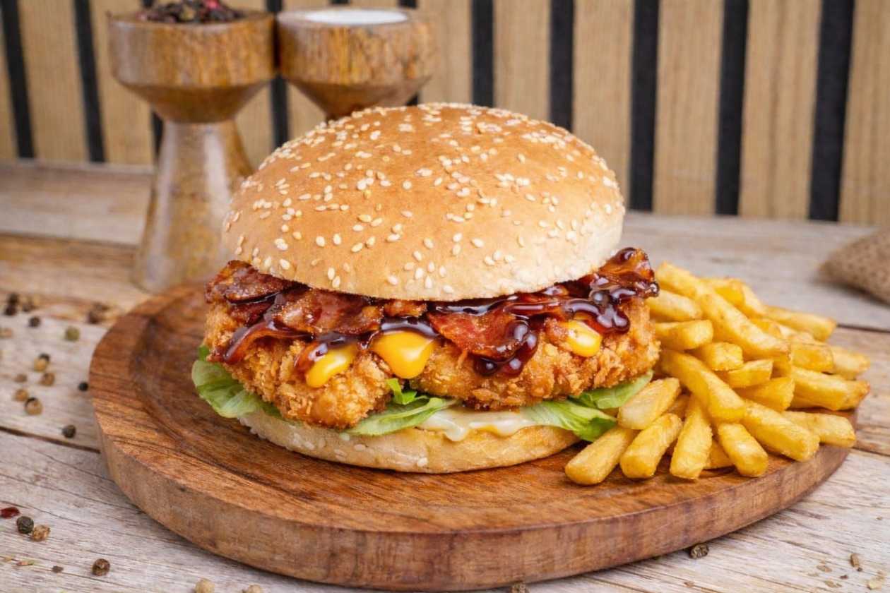 Meniu Crispy Burger BBQ