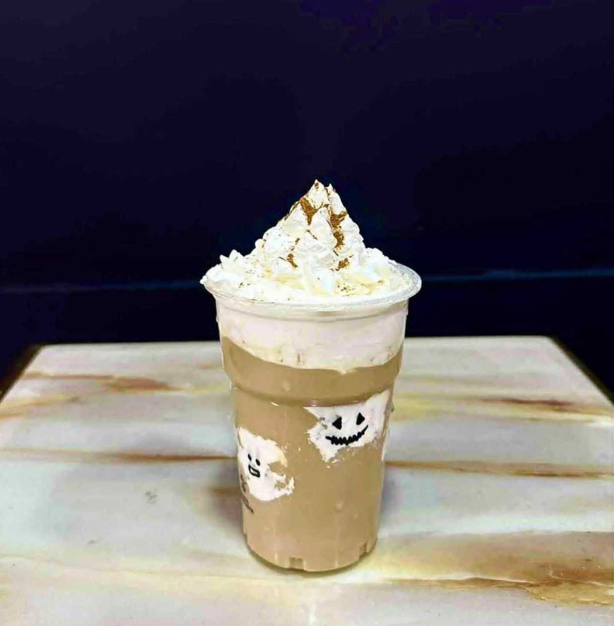 Buy 1 Pumpkin spice iced latte 🎃 and get 1 free