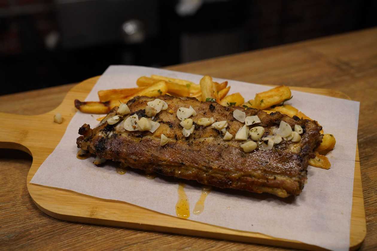 Wine & Garlic Ribs 500gr