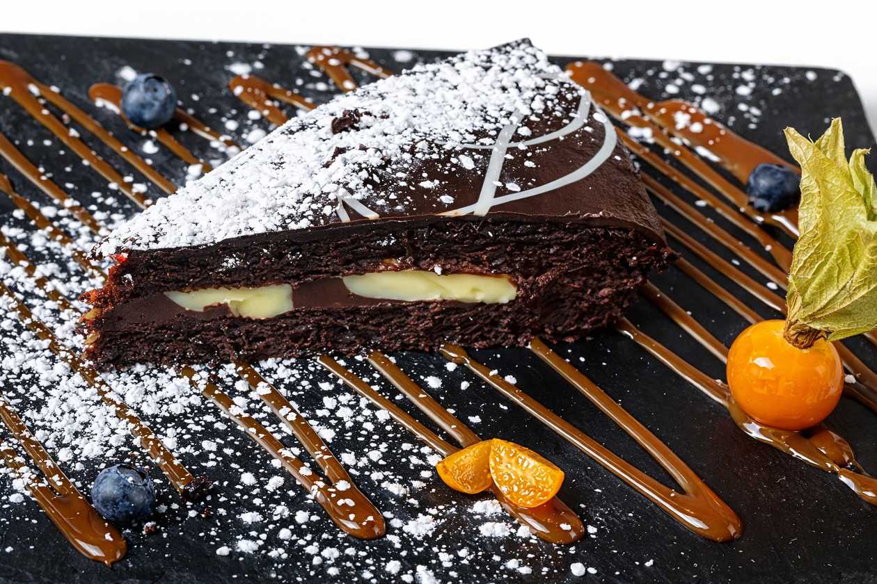 Day&Night chocolate cake