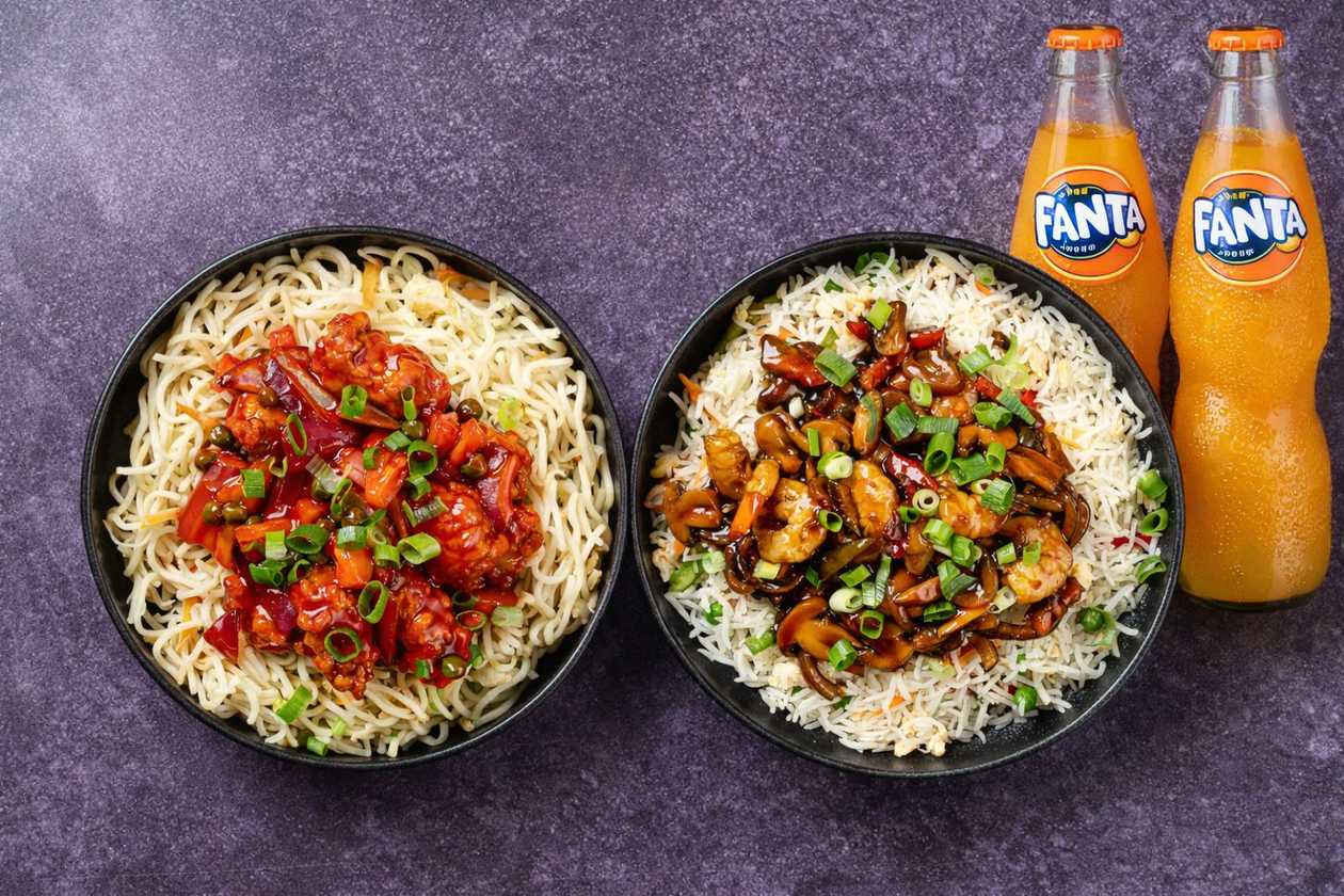 Oyster wok with chicken and Sweet and sour wok with Crispy chicken with Drinks