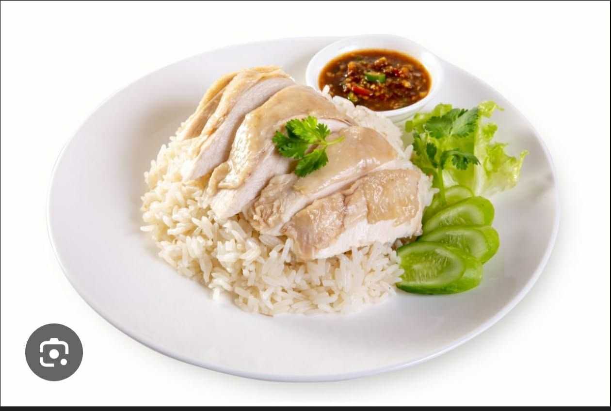 Steamed rice topped with chicken