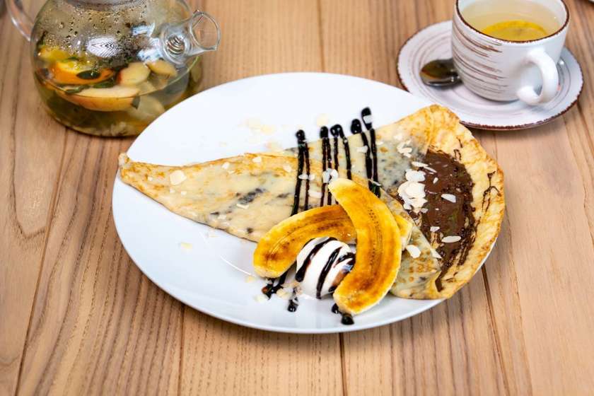 Pancake with Banana and Chocolate