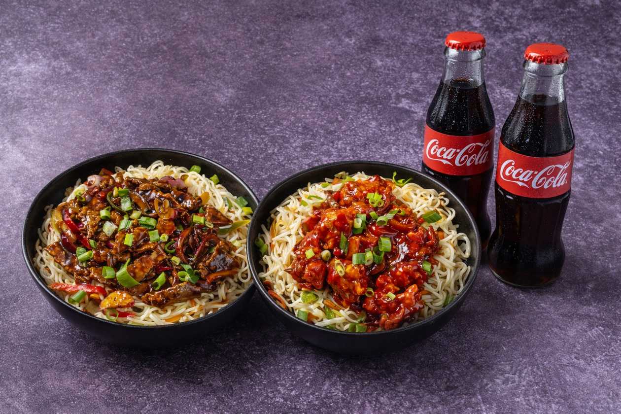 Black pepper wok with chicken and Peking chicken wok with Drinks