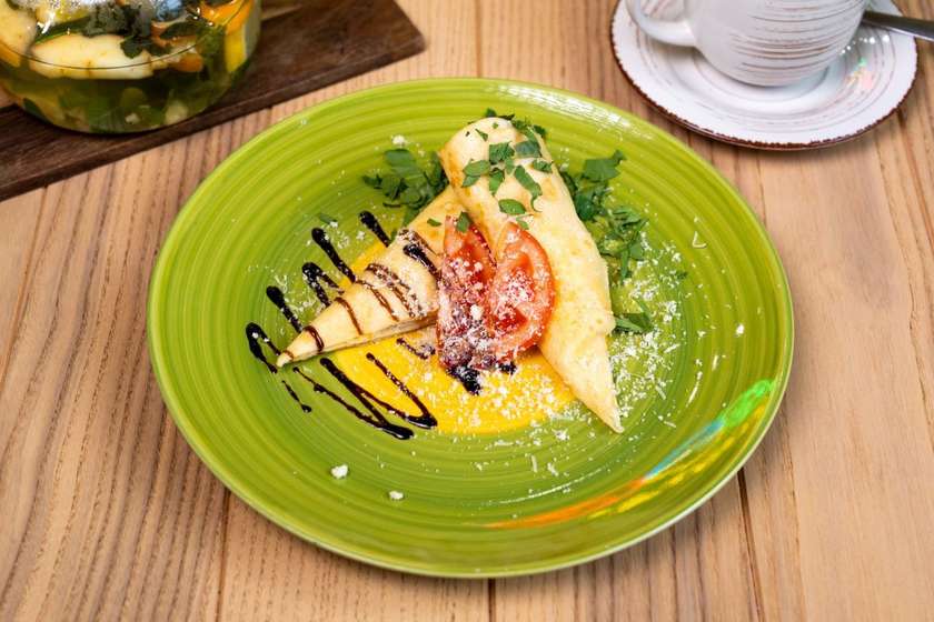 Crepe Roll with Salmon